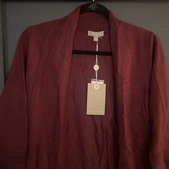 🪩5/$20 Burgundy Open 3/4 Sleeve Sweater - Picture 3 of 4